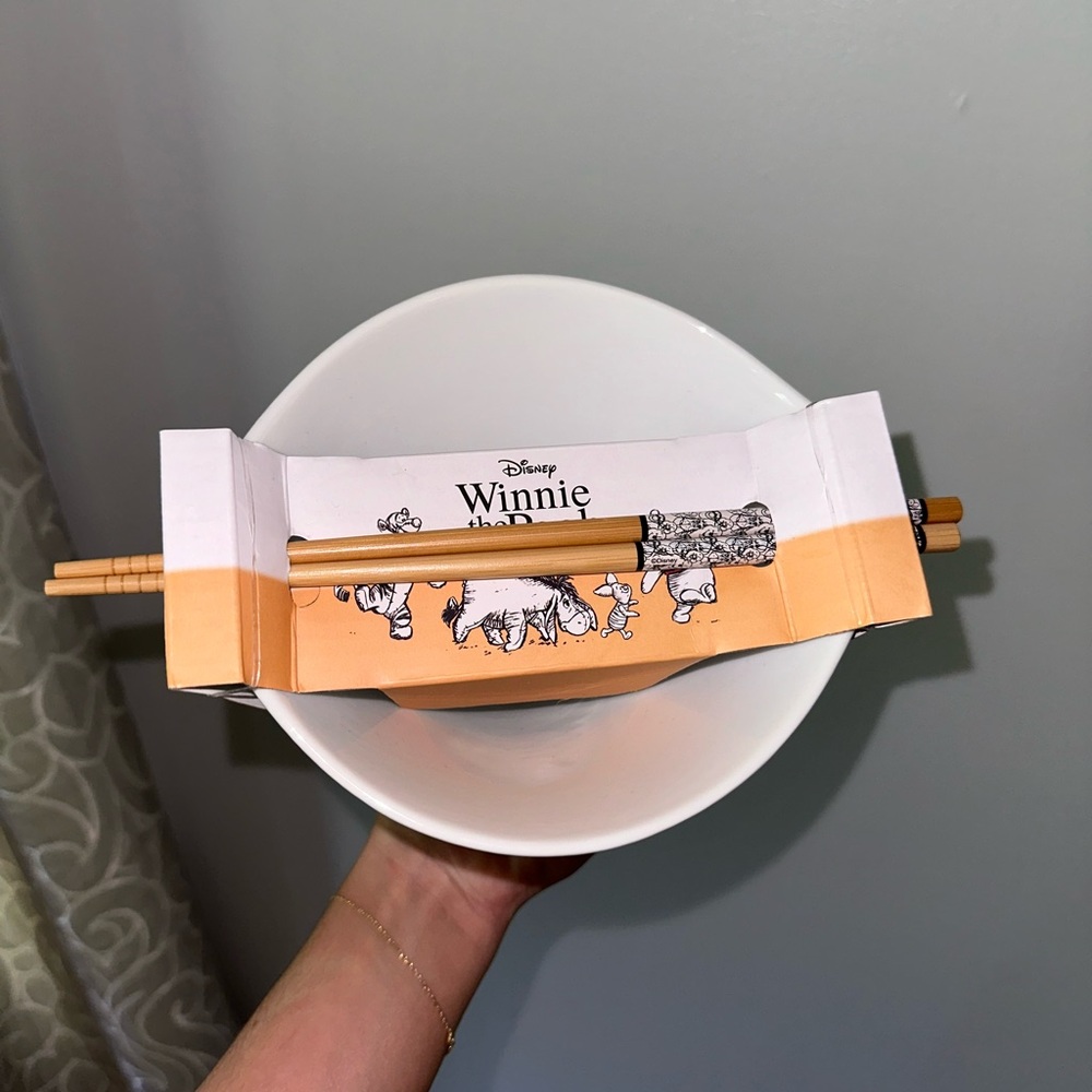 🆕 Winnie the Pooh Noodle Bowl - Picture 3 of 3
